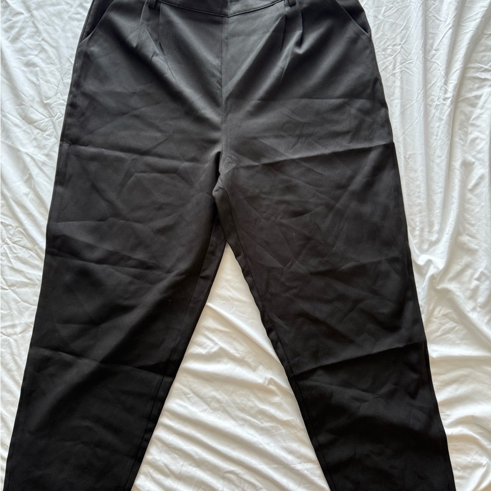 SHEIN Black Cropped Ankle Pants